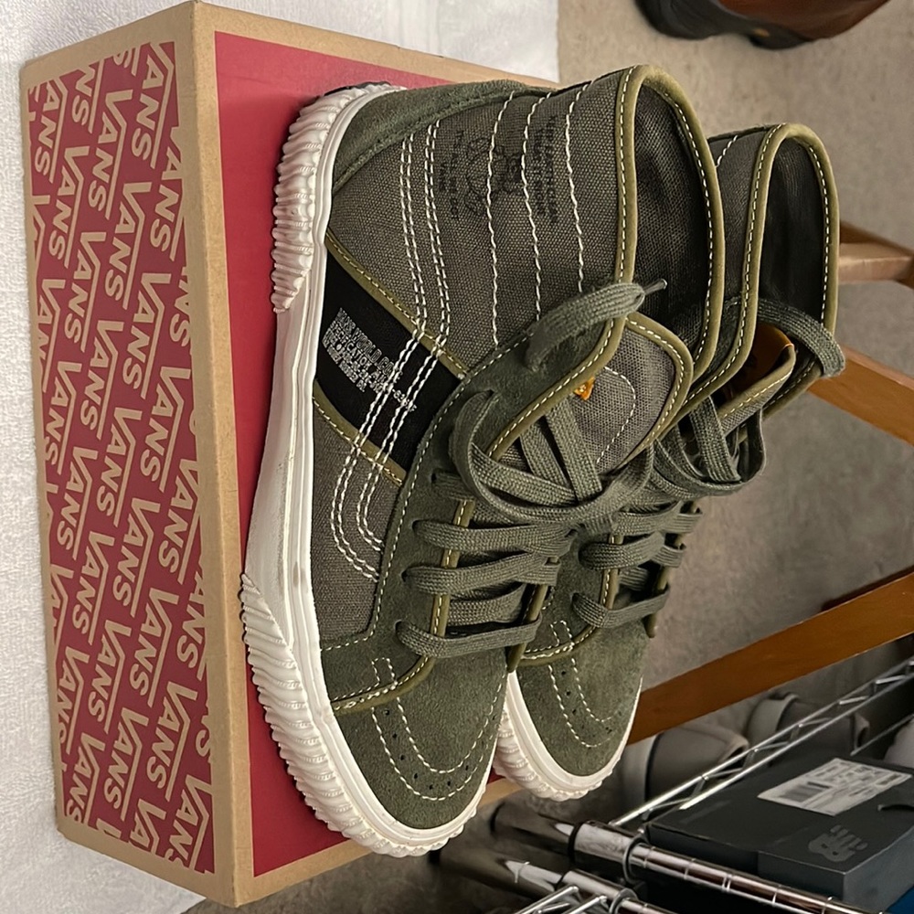 Sk8-Hi vans